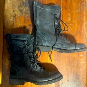Roxy combat boots size 8.5 gently worn.